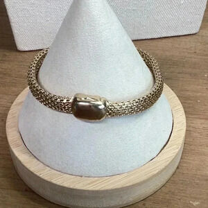 Monet Gold Mesh Magnetic Closure Vintage